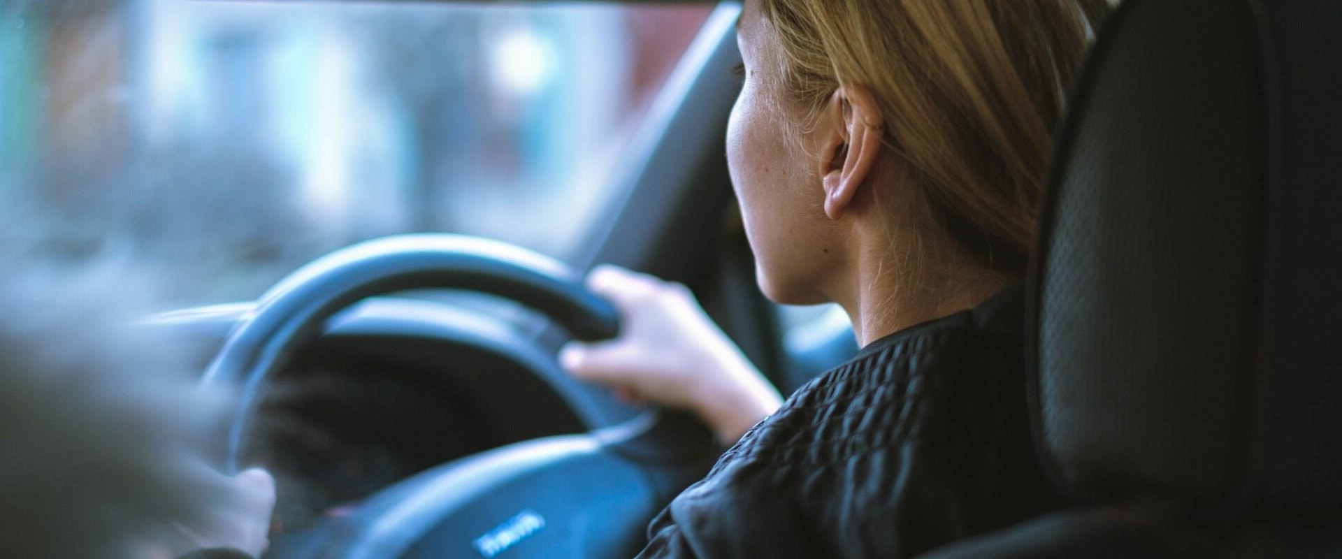 How much money does the average person spend on driving lessons?