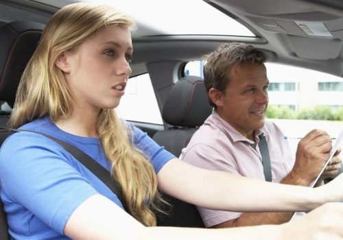 How much should a 1 hour driving lesson cost?